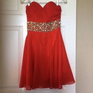 Strapless red prom/homecoming dress